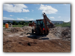 retroexcavadora  playa del carmen